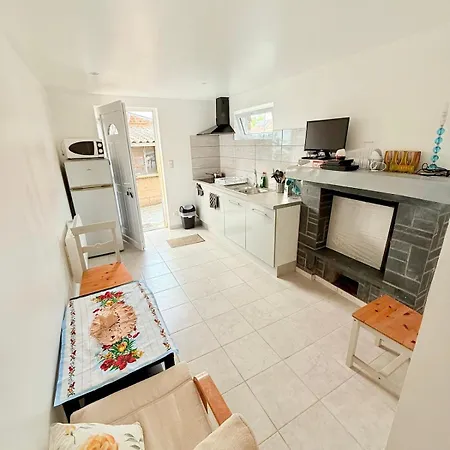 Le Sanctuaire D'emilie Mons